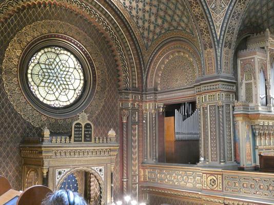 Interior showing rose window, pipe organ, and ark