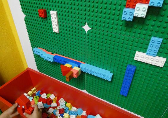 Bridge made out of duplo bricks